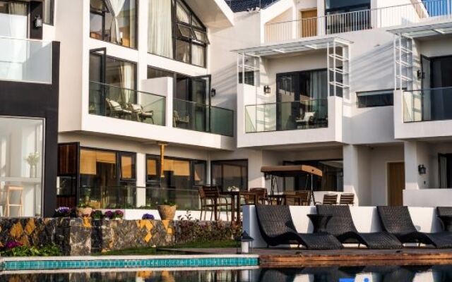 Xinchang Mountain Letter · Cloudside Homestay