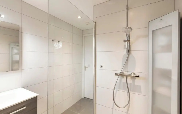 Villa Near Sint Maartenszee Beach With Jacuzzi