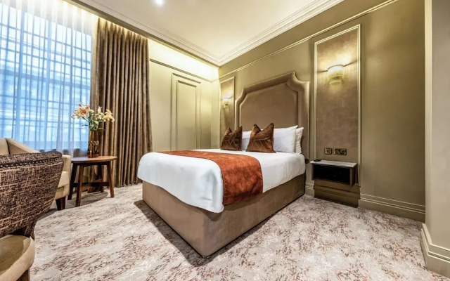 Walled City Hotel