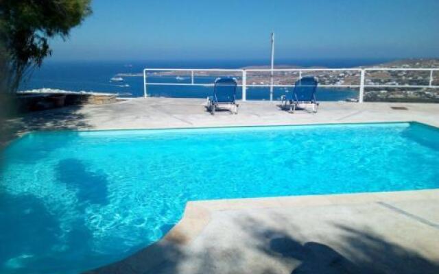 Holiday Home 2 Bedrooms 1 Bathroom - Paros