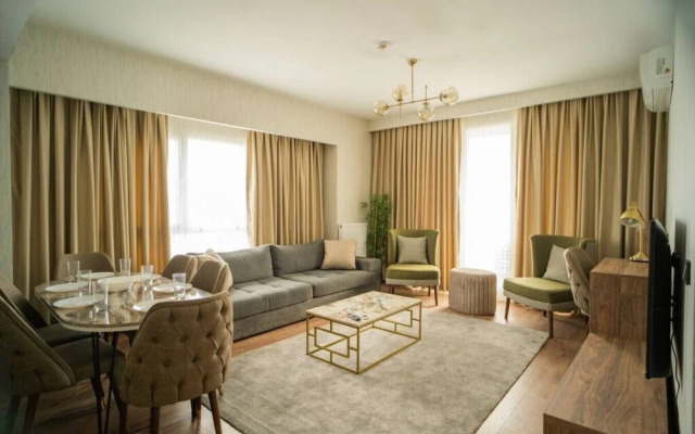 Luxurious 2 1 Apartment Near Mall of Istanbul