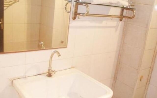 Luoyang Rose Family Apartment