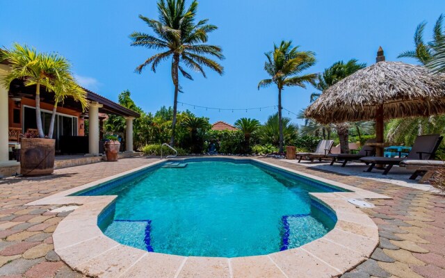 Golfcourse Tropical Guest House Private Pool in Tierra del Sol!