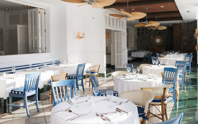 Marina Suites