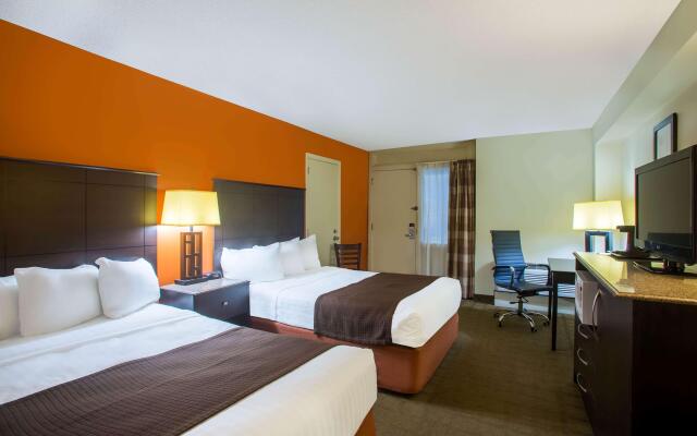 AmericInn by Wyndham International Falls