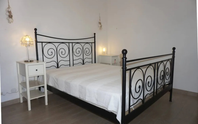 Villa in Front of the Pedestrian Area With Pool