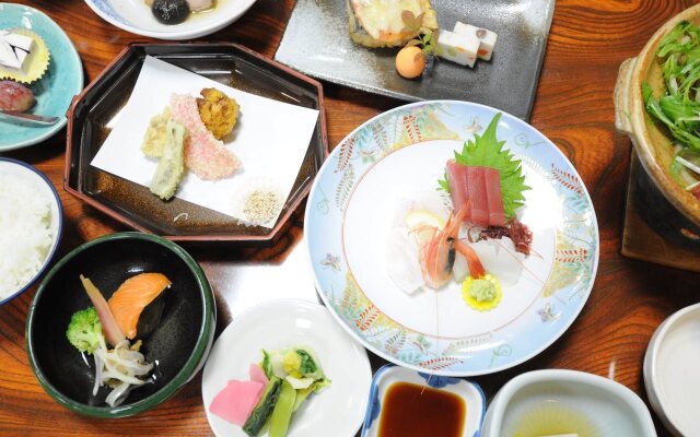 Kishu Tetsudo Atami Hotel