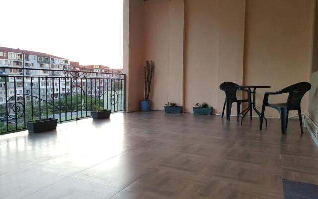 ESE 2 - Griboedovi str