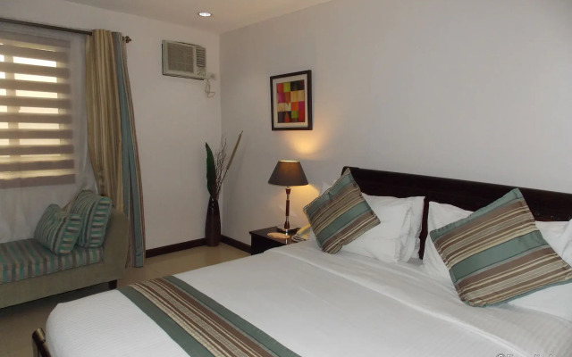 The Suites at Calle Nueva