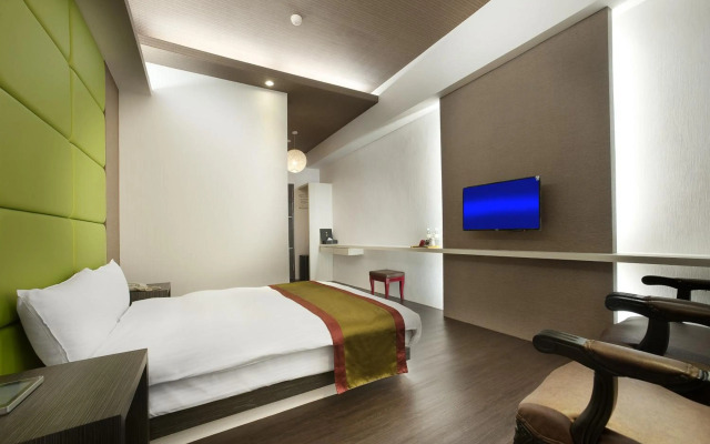 One Fukun Hotel