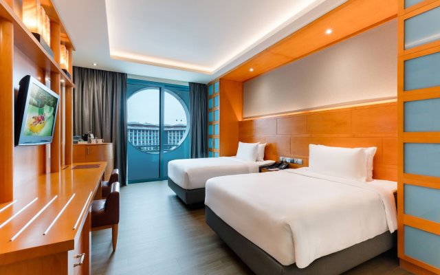 Resorts World Sentosa - Hotel Michael