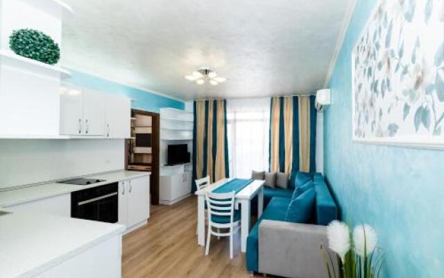 Stela Apartments