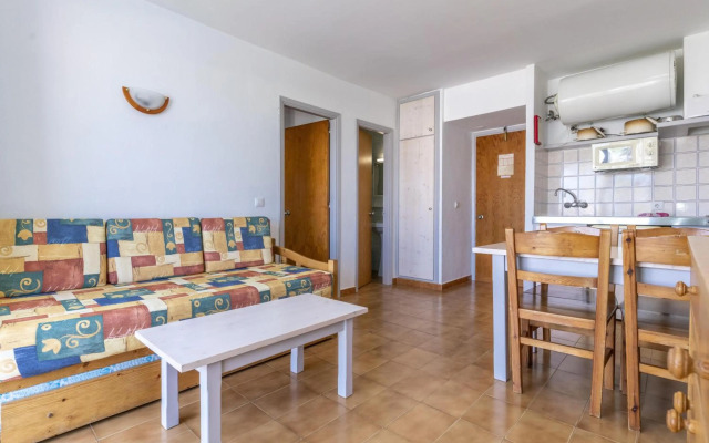 Vista Blanes Apartments
