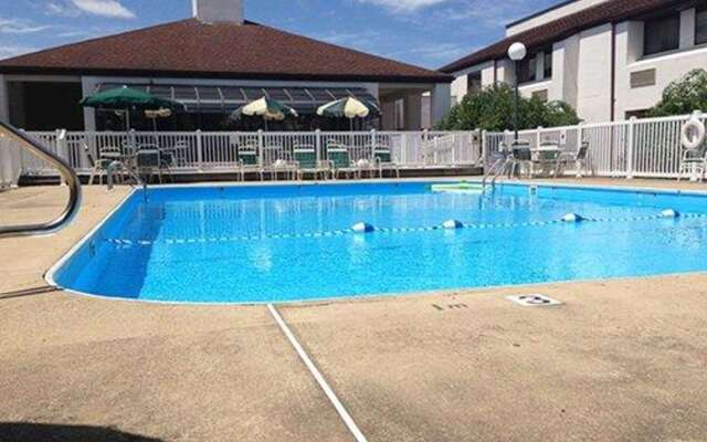 Quality Inn New Columbia–Lewisburg