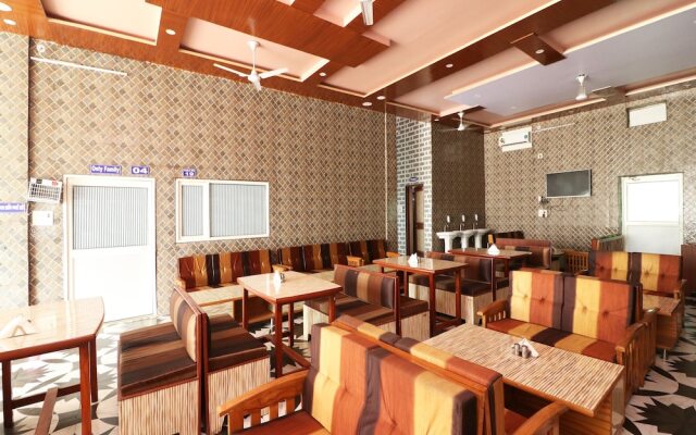 OYO 22646 Jyoti Hotel