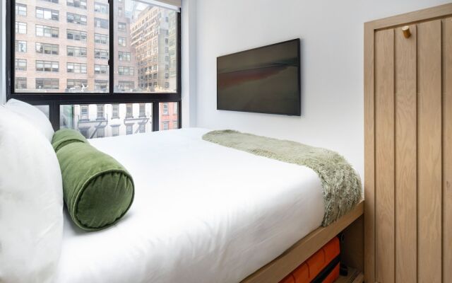 Little Charlie Hotel