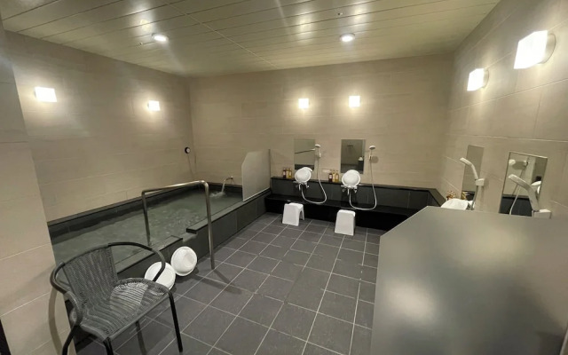 Hotel Crystal Plaza