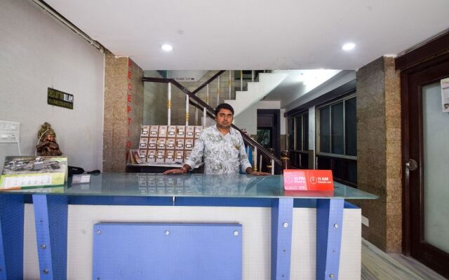 OYO 19032 Hotel Ambay Palace