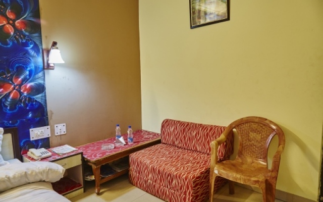 OYO Premium Chi Greater Noida