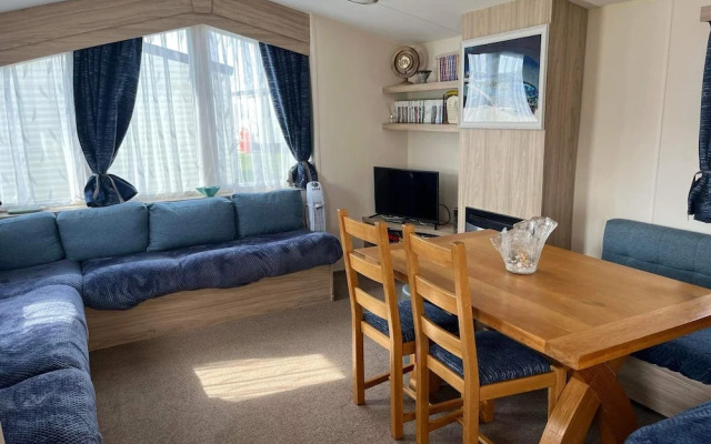 Budget 3 Bedroom Caravan With Decking at Heacham