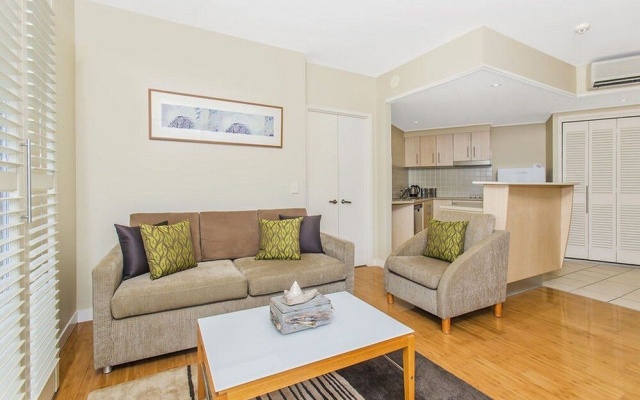 Resort On The Beach With A Pool View 2106/07 – Guest Rooms – Kingscliff