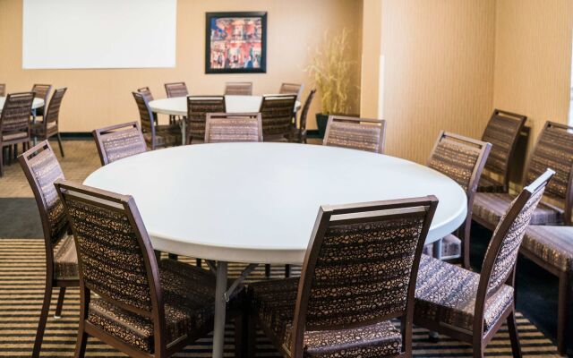 Best Western Plus South Edmonton Inn & Suites