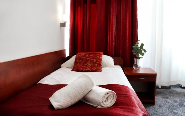Lothus Hotel