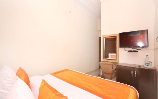 OYO 11073 Amar Guest House