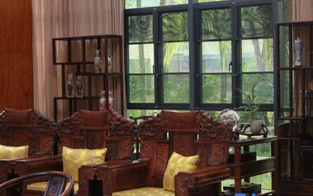 Sandalwood Garden