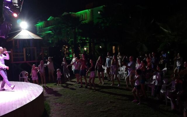 Castle Park Hotel