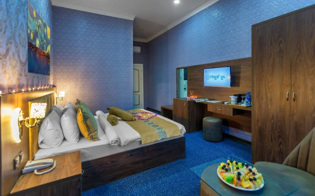 Center Hotel Baku