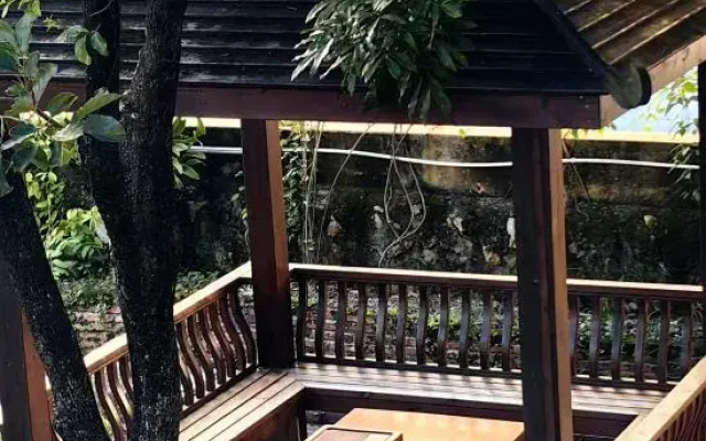 Yueshan Tinghai B&B