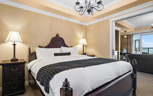 Oak Bay Beach Hotel
