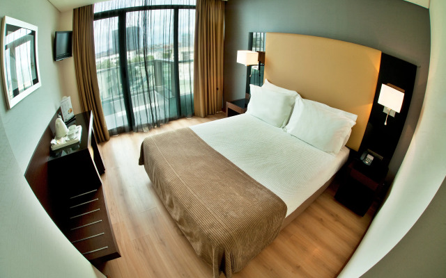 TURIM Alameda Hotel