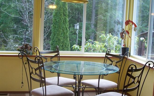 Tall Trees Bed & Breakfast