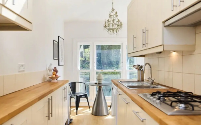 The West Hill Place - Dazzling 2bdr Flat