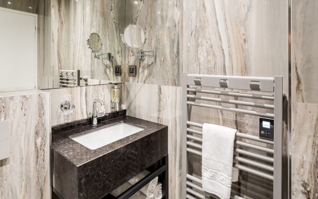 Luxury & Spacious 5 Bedroom 3 Bathroom Notre Dame