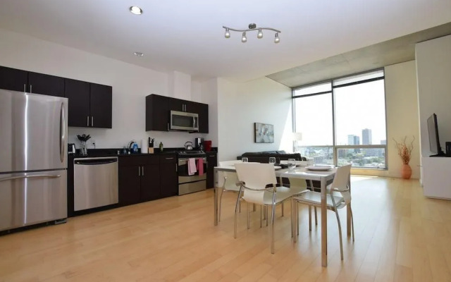 Luxe Hubs Corporate High Rise Apartments on Pine