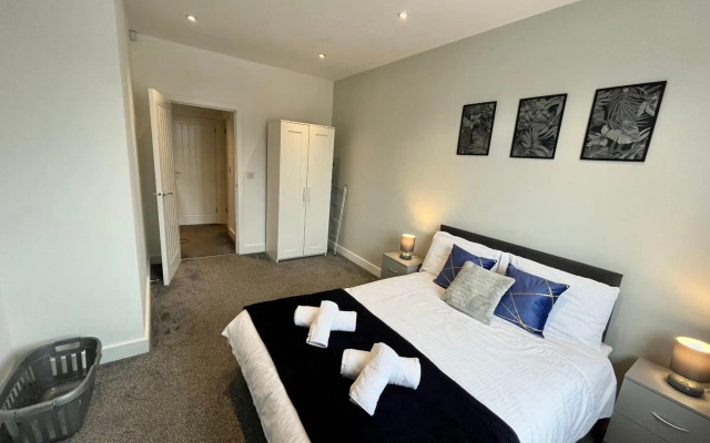 Modern Serviced Apartment - Near City Centre