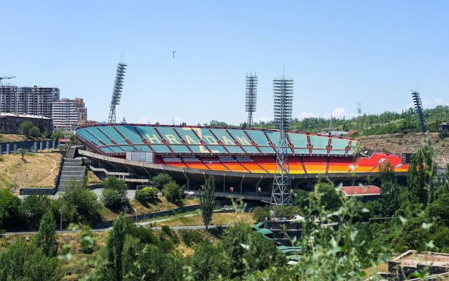 Best Hostel Republic Square