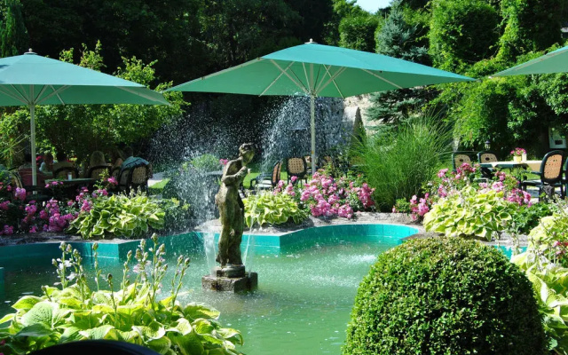 Schlosshotel Burgstall