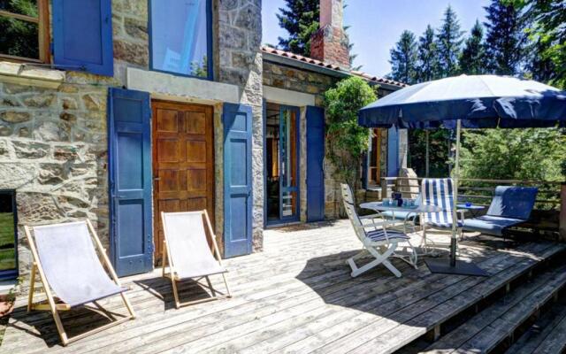 Gîte Le Bessat, 4 pièces, 6 personnes - FR-1-496-24