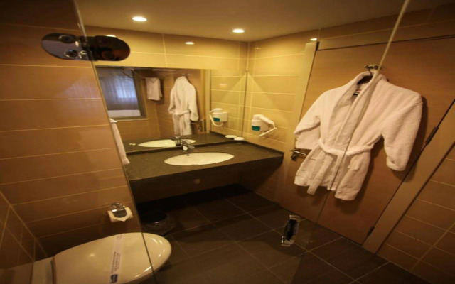 Zinos Hotel