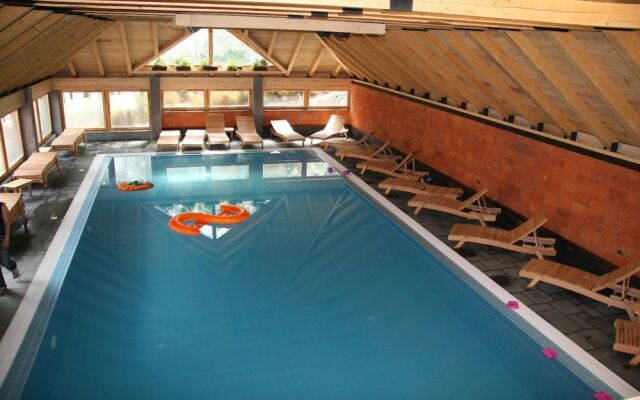 Natyral Razma Resort