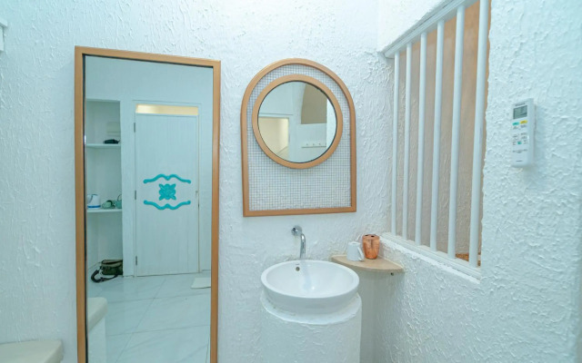 Loccal Collection Hotel