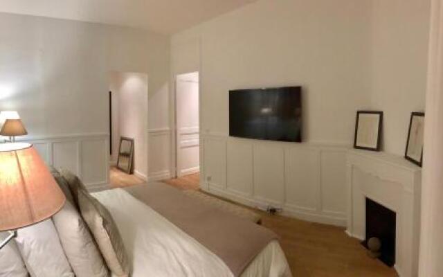 A 2 pas de la croisette