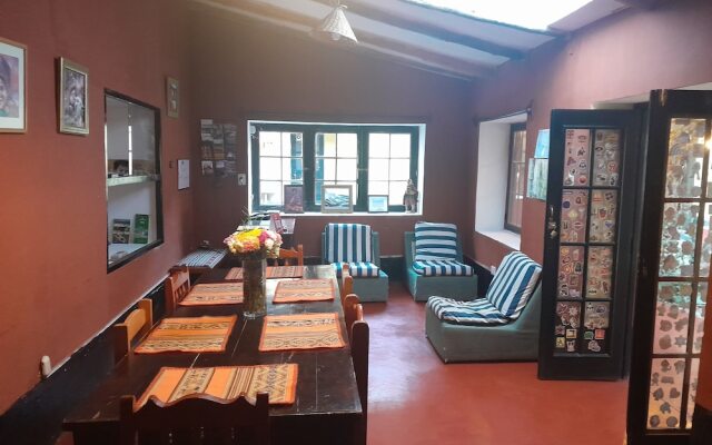 B&B Sun Gate