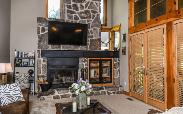Summit Lodge 4 Bedroom Townhome