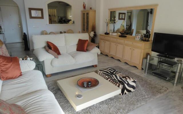 Ref. 2733 Altos De Calahonda