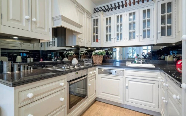 Lovely 3 bedroom house South Kensington